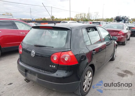 2006 Volkswagen Rabbit 4-Door из США, поврежденный, VIN WVWCR71K86W173850